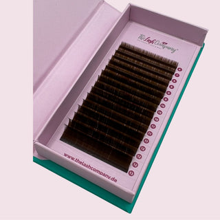 Select Dark Brown Volume Lashes